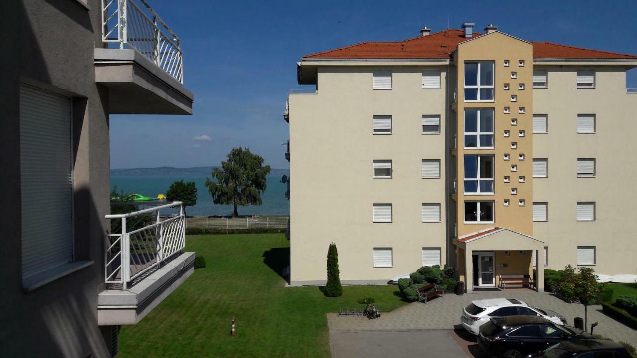 Siofoki Vizparti Nyaralo - Lakeside Apartment Экстерьер фото